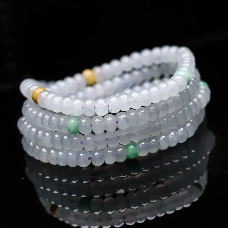 天然翡翠双彩珠链，共192颗珠子，取其中一颗珠尺寸大约4.1*6mm，实物漂亮，玉质莹润，清秀高雅。上身佩戴效果时尚高贵。