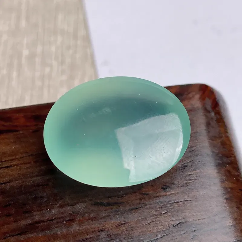 A货翡翠-种好冰种蛋面镶嵌件，尺寸-23.4*19.1*9.3mm