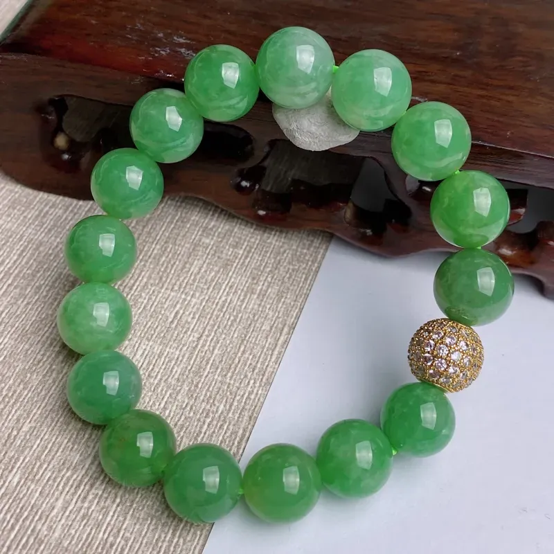A货翡翠-种好满绿圆珠手链，尺寸-其一圆珠直径10.3mm