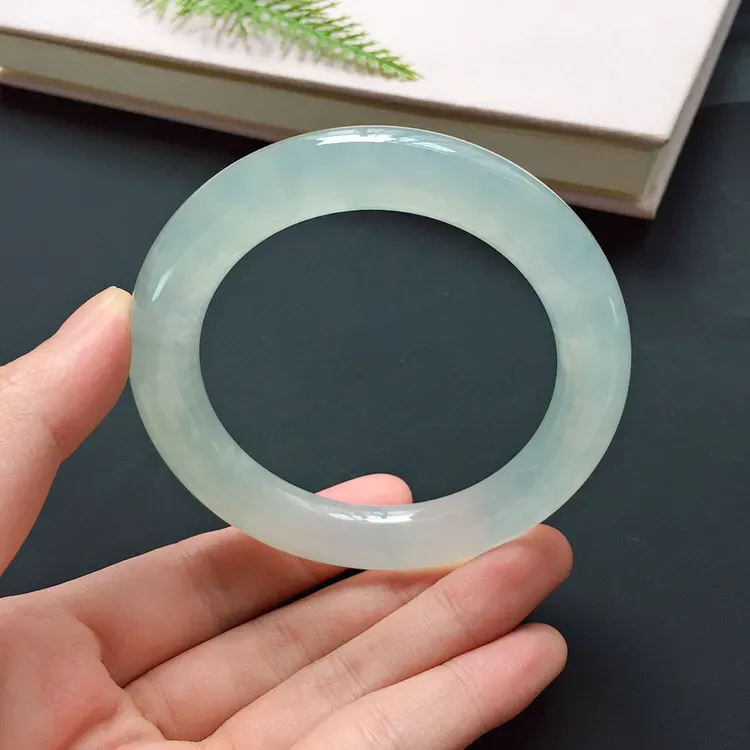 圆条56.6mm,冰种无色手镯,冰润饱满,贵气十足