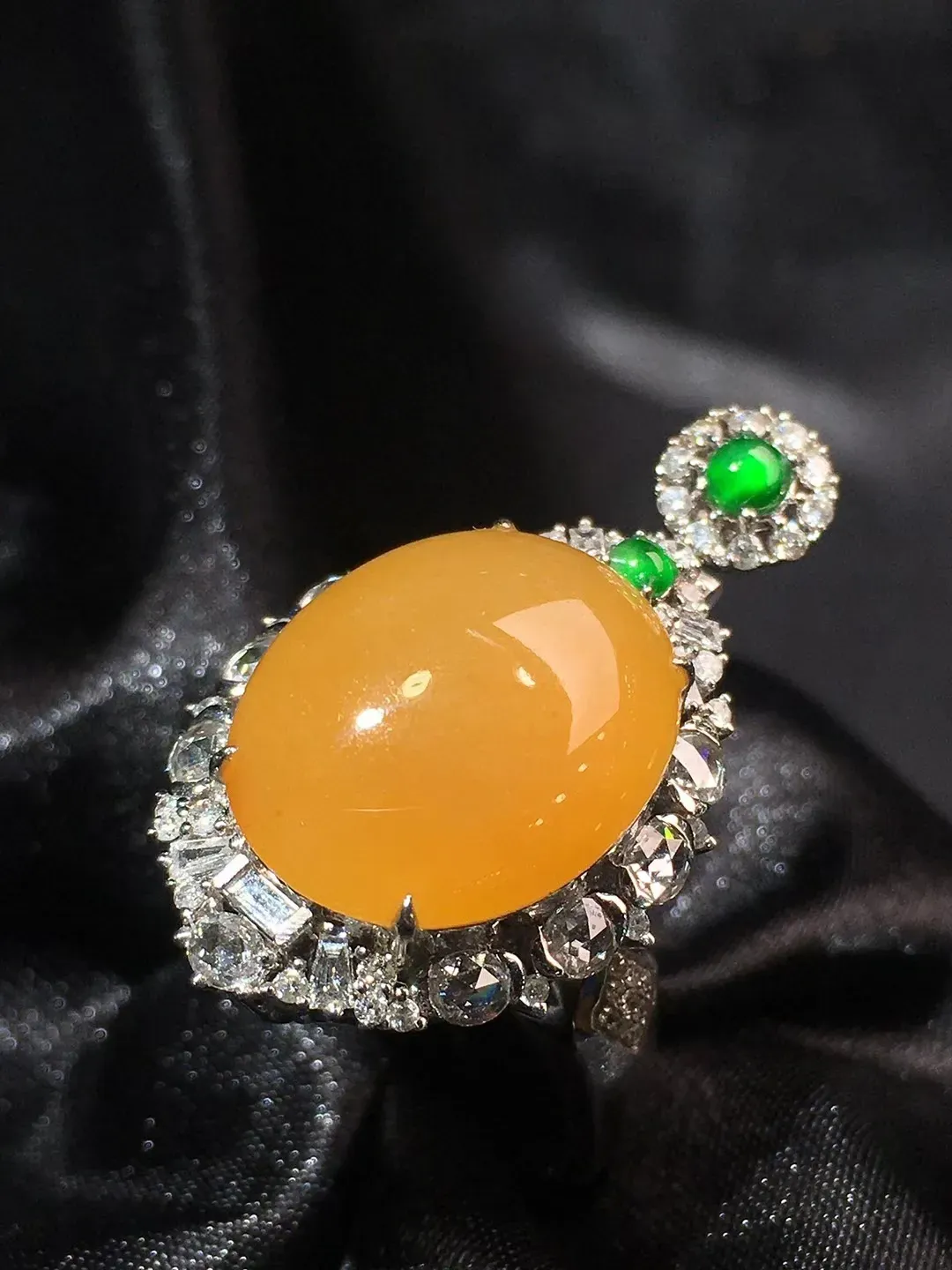 品质推荐-缅甸翡翠a货宝贝描述-黄翡色润两用款,整体效果好,种水幼结.