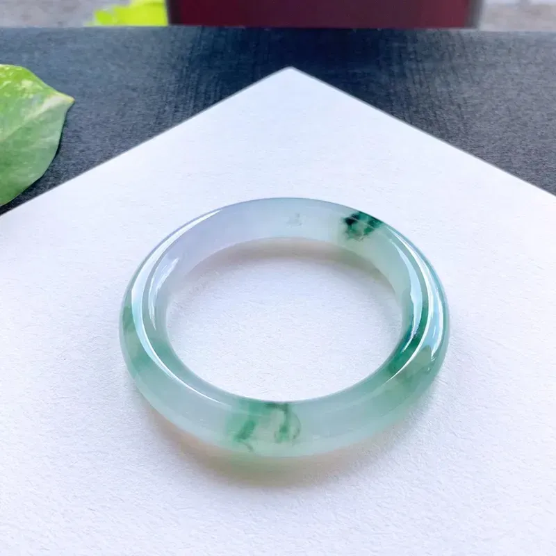 飘绿花圆条手镯尺寸5