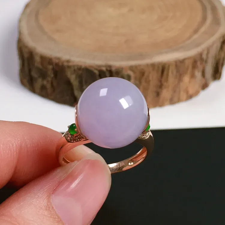 糯种紫罗兰戒指，料子细腻，色泽鲜艳，指圈:13#，裸石尺寸:12.5-12.1