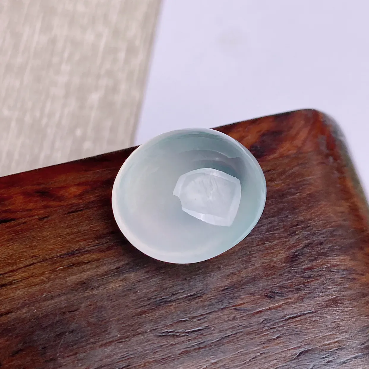 A货翡翠-种好冰种蛋面镶嵌件，尺寸-15.6*14.6*8.6mm