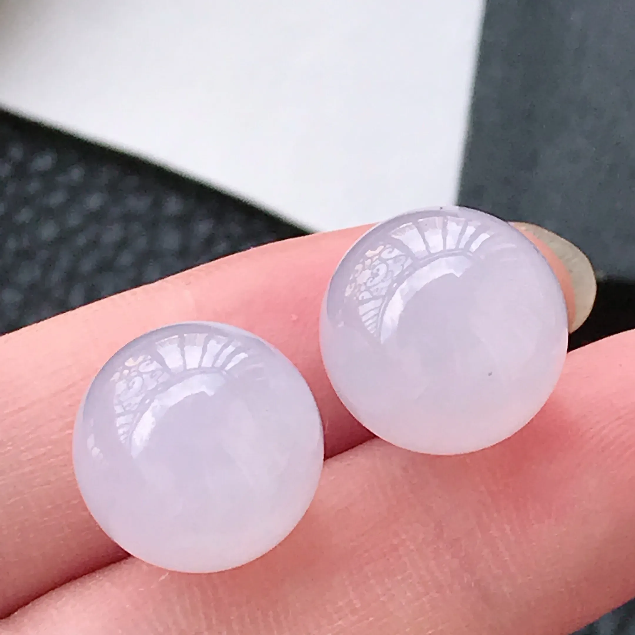 冰种水润满紫精美圆珠翡翠珠子一对  玉质细腻  冰清玉润  尺寸直径13.5