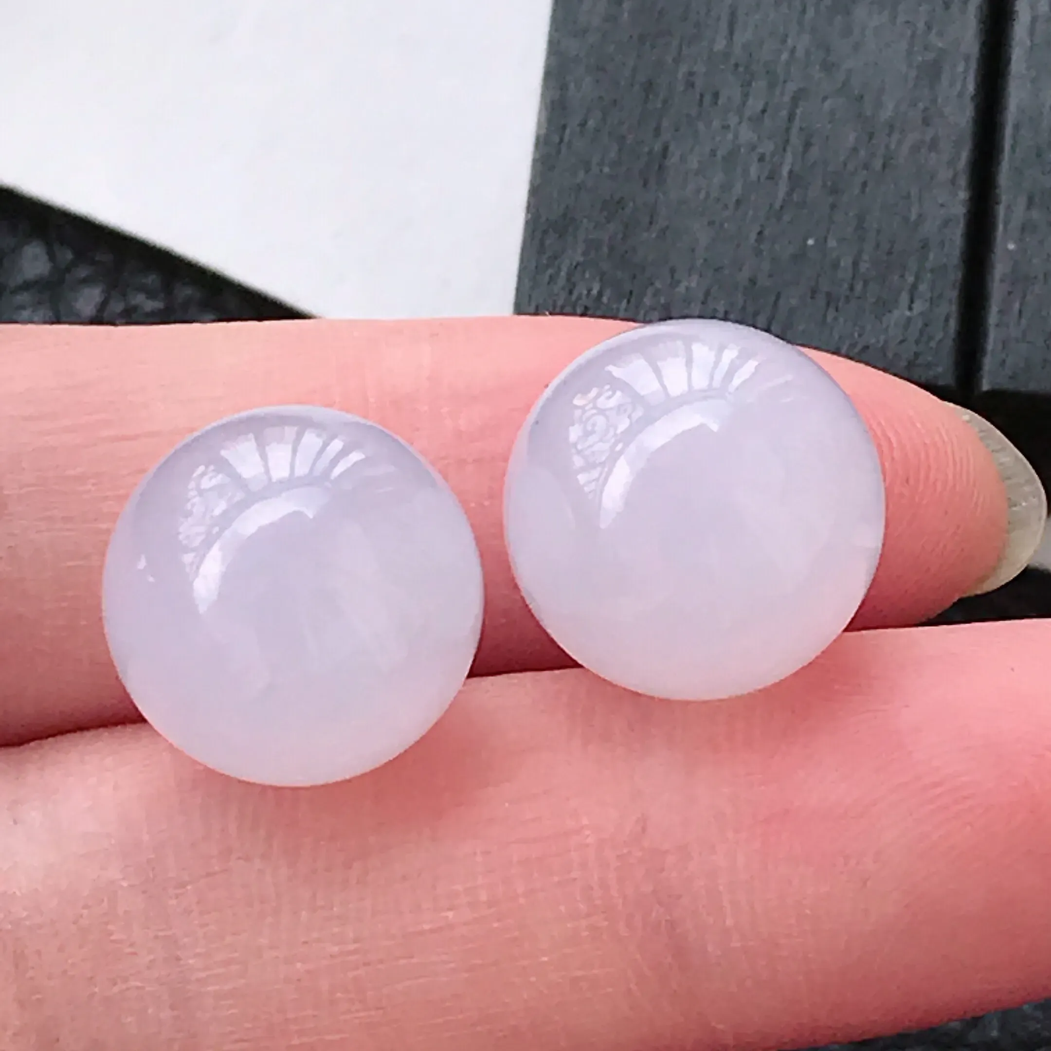 冰种水润满紫精美圆珠翡翠珠子一对  玉质细腻  冰清玉润  尺寸直径13.5