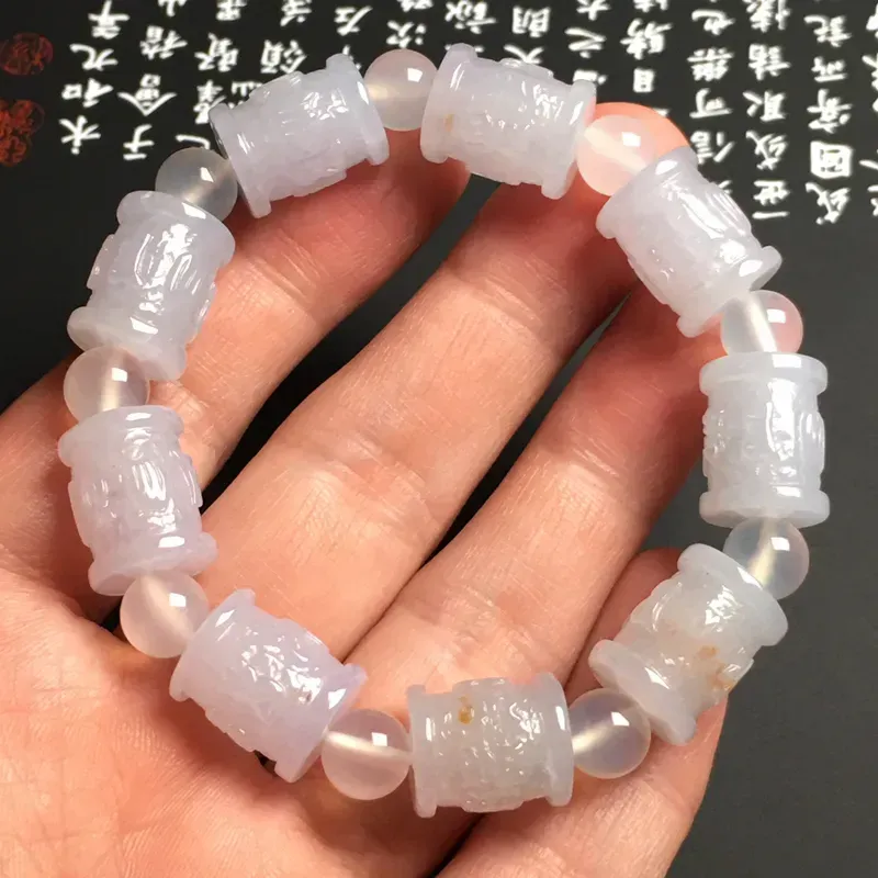 糯化种六字真言路路通手串 9颗 质地细腻 雕工精湛 款式时尚 隔珠为装饰品