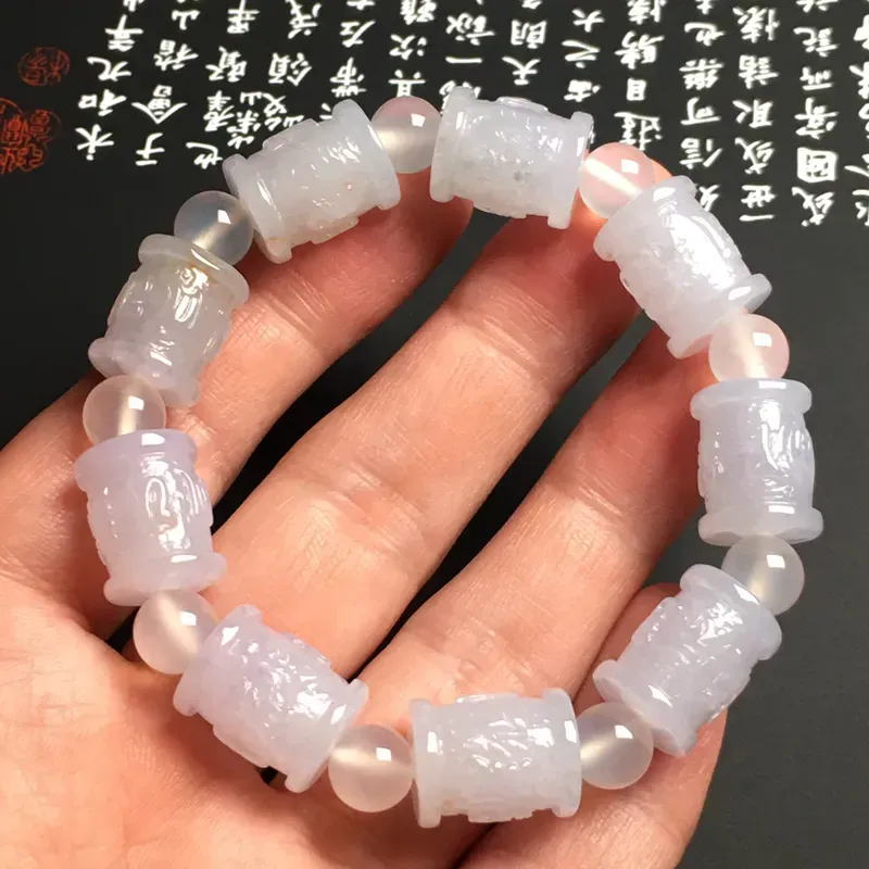 糯化种六字真言路路通手串 9颗 质地细腻 雕工精湛 款式时尚 隔珠为装饰品