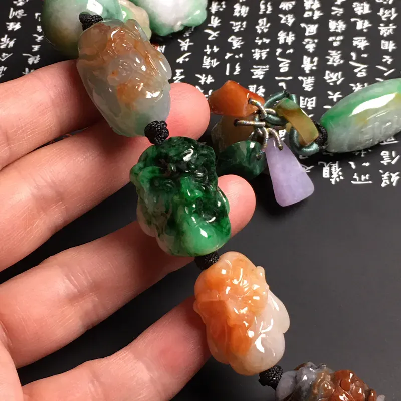 糯化种多彩【十八罗汉】男式项链 色彩艳丽 质地细腻 雕工精湛 款式时尚 总长度390毫米 单颗尺寸27-21.5-21.8毫米