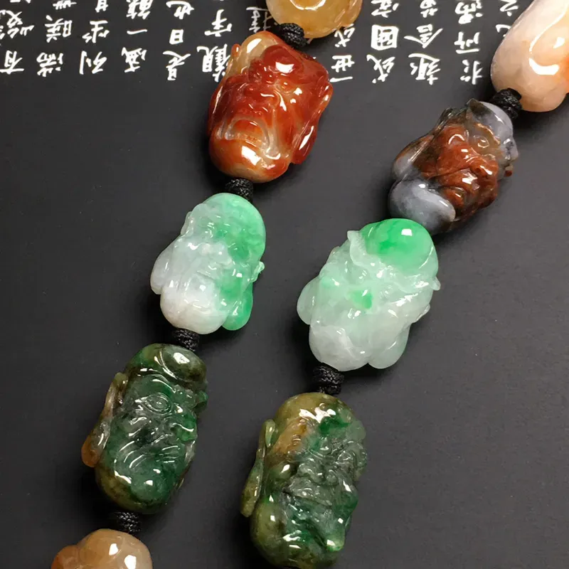 糯化种多彩【十八罗汉】男式项链 色彩艳丽 质地细腻 雕工精湛 款式时尚 总长度390毫米 单颗尺寸27-21.5-21.8毫米