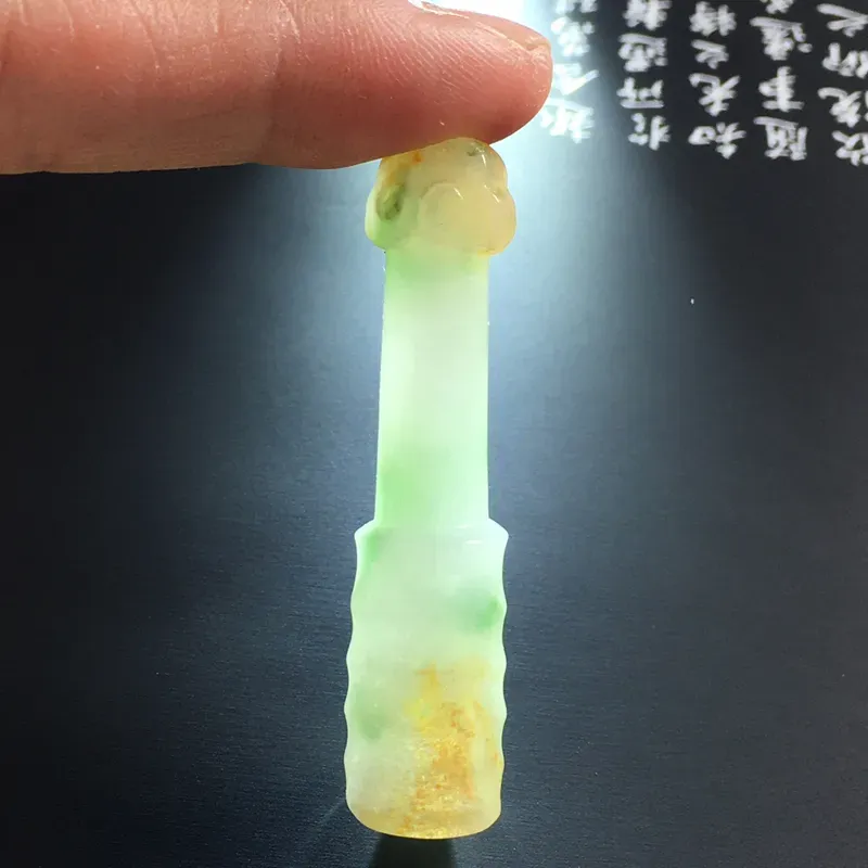 双彩精美烟嘴 尺寸49.5-11毫米 水润细腻 小巧精致