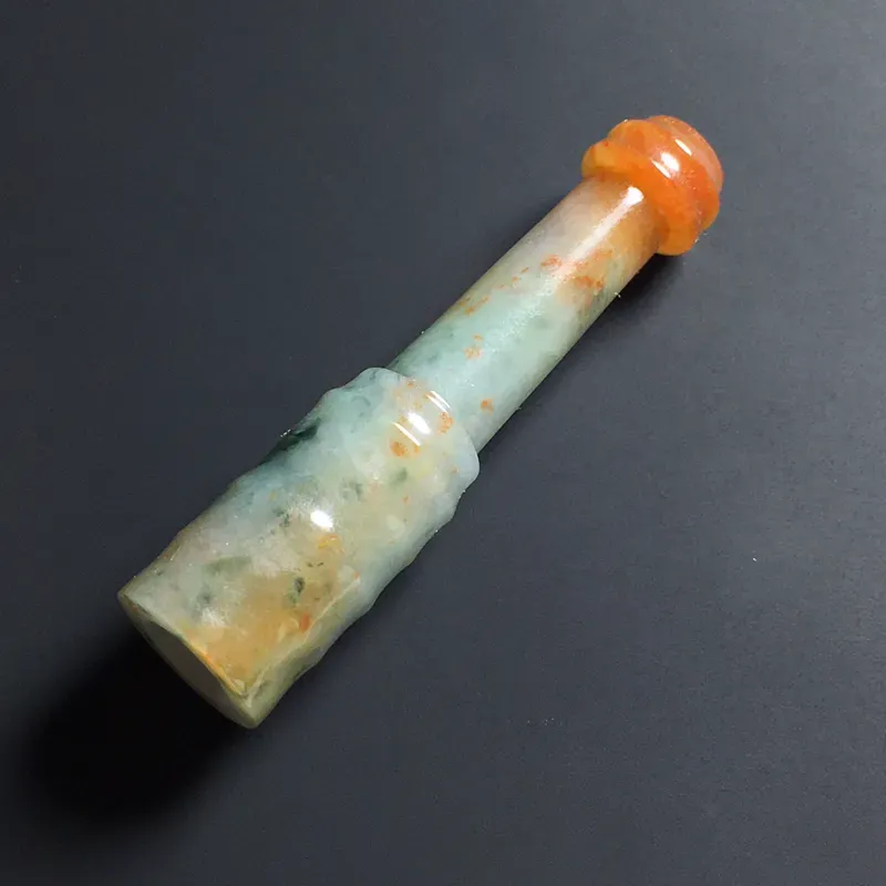 双彩精美烟嘴 尺寸57-12毫米 色泽亮丽 小巧精致
