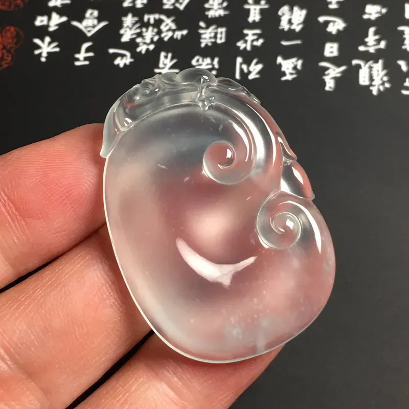 老坑玻璃种【如意】吊坠 水润通透 起光起胶 质地细腻 雕工精湛 款式时尚