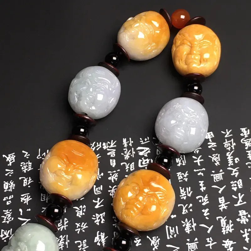 糯化种三彩十八罗汉项链 18颗 质地细腻 色彩艳丽 雕工精湛 款式新颖 任选单颗尺寸26.6-25.2-18毫米