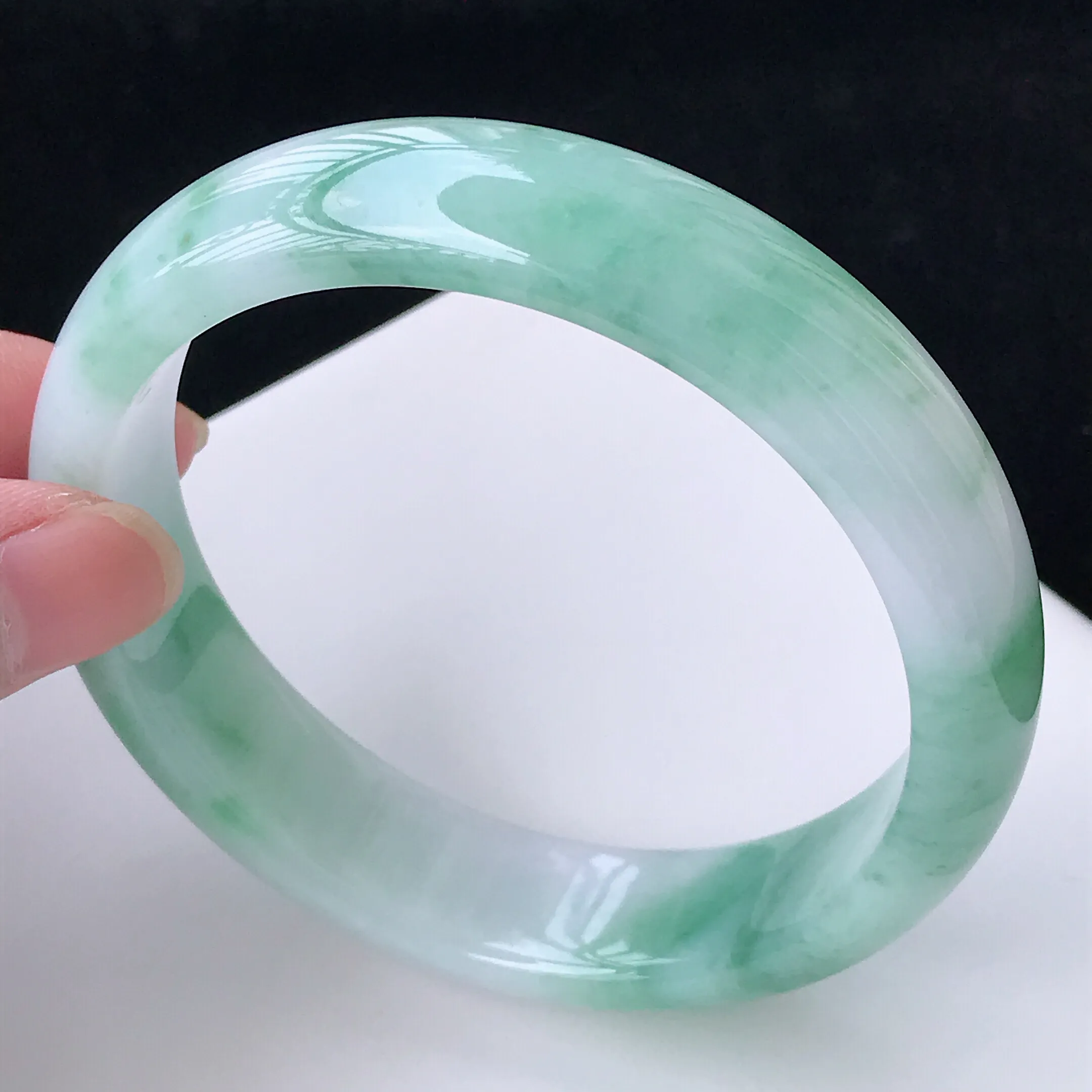 1圈口 a货翡翠飘绿花精美正圈翡翠手镯  圈口59.1/14.8/7.