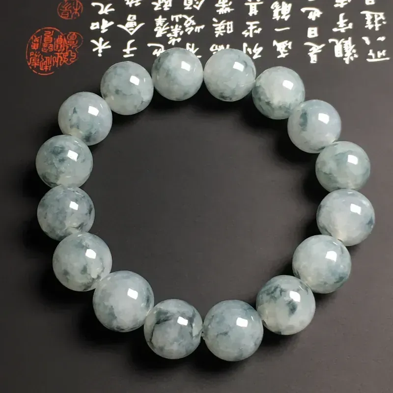 糯化种飘花手串 16颗 直径13.2毫米 质地细腻 款式时尚