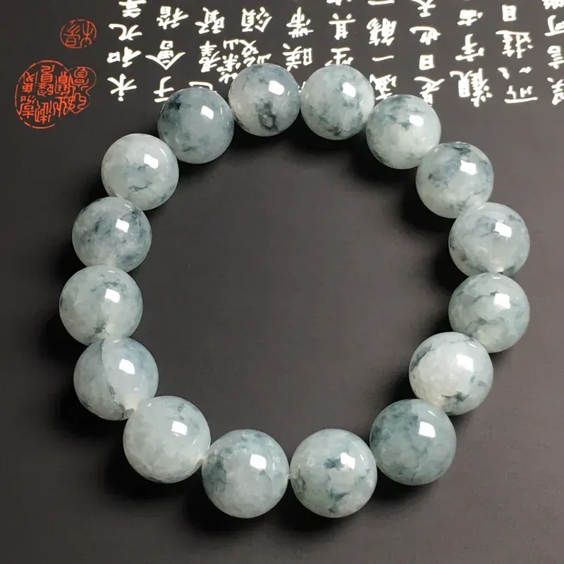 糯化种飘花手串 16颗 直径13.2毫米 质地细腻 款式时尚