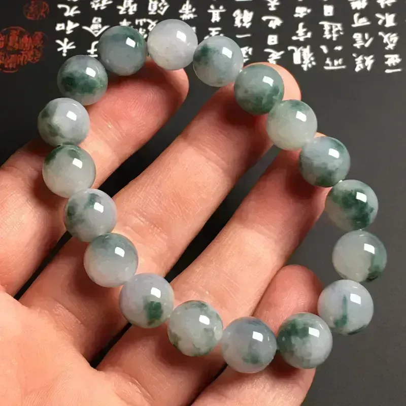 糯化种飘花手串 18颗 直径10.9毫米 质地细腻 款式时尚