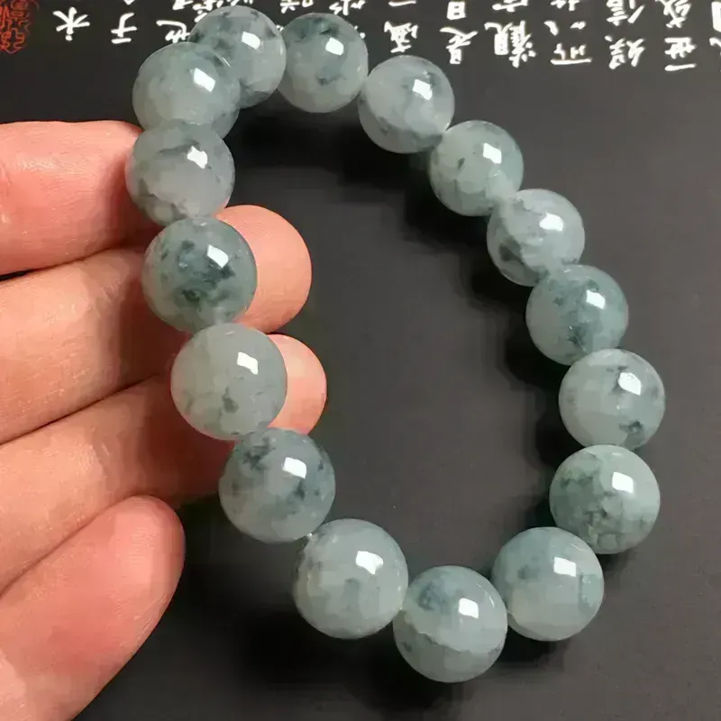 糯化种飘花手串 16颗 直径13.2毫米 质地细腻 款式时尚