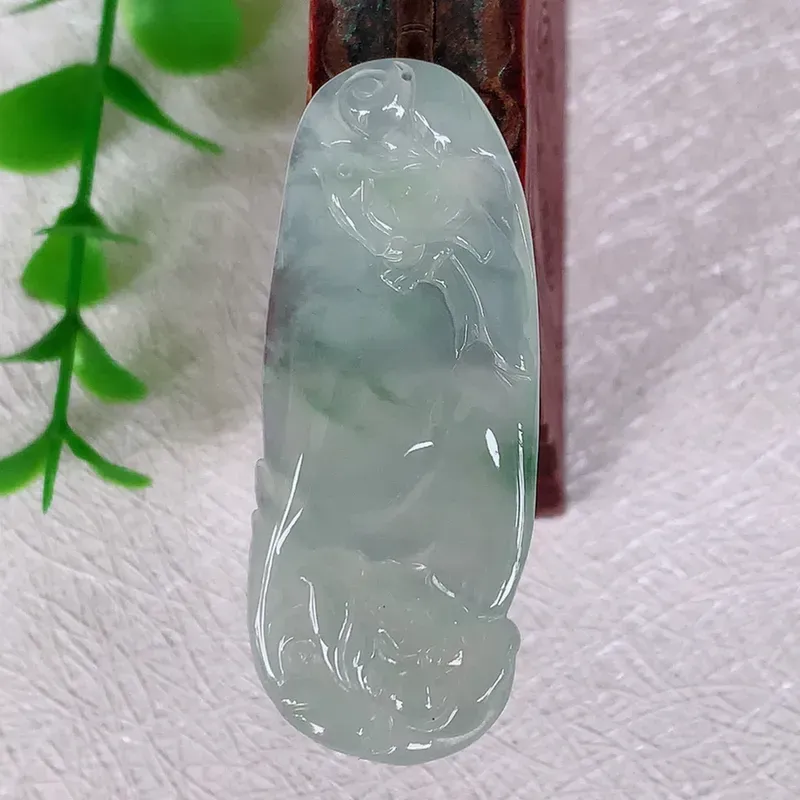 【超低价放漏】冰飘花年年有余翡翠吊坠，冰润精美，翡翠玉质细腻，种水足，工艺精湛 ，佩戴精美！#41.30