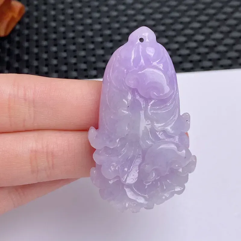 a货翡翠-水润紫罗兰白菜挂件,尺寸50.3*20.7*13.7mm