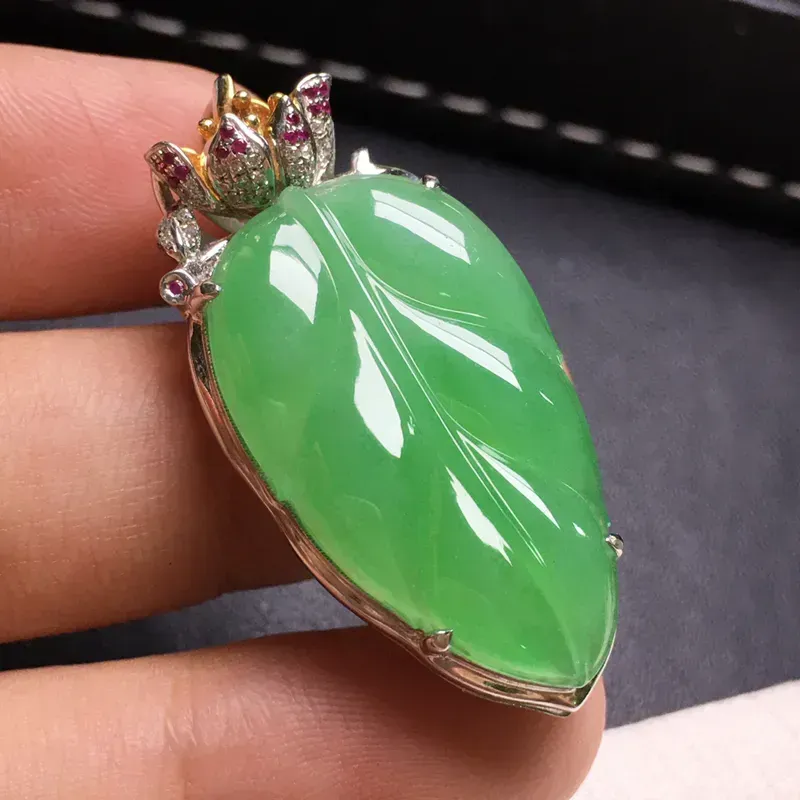 a货翡翠种好满绿锦绣山河山水牌尺寸75447114mm