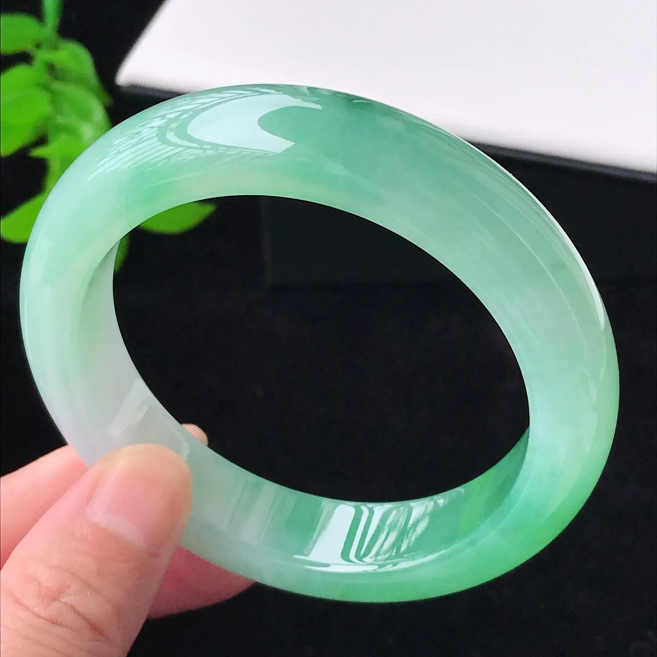 正圈57.1 老坑水润飘绿翡翠正圈手镯  圈口57.1/13.3/9.