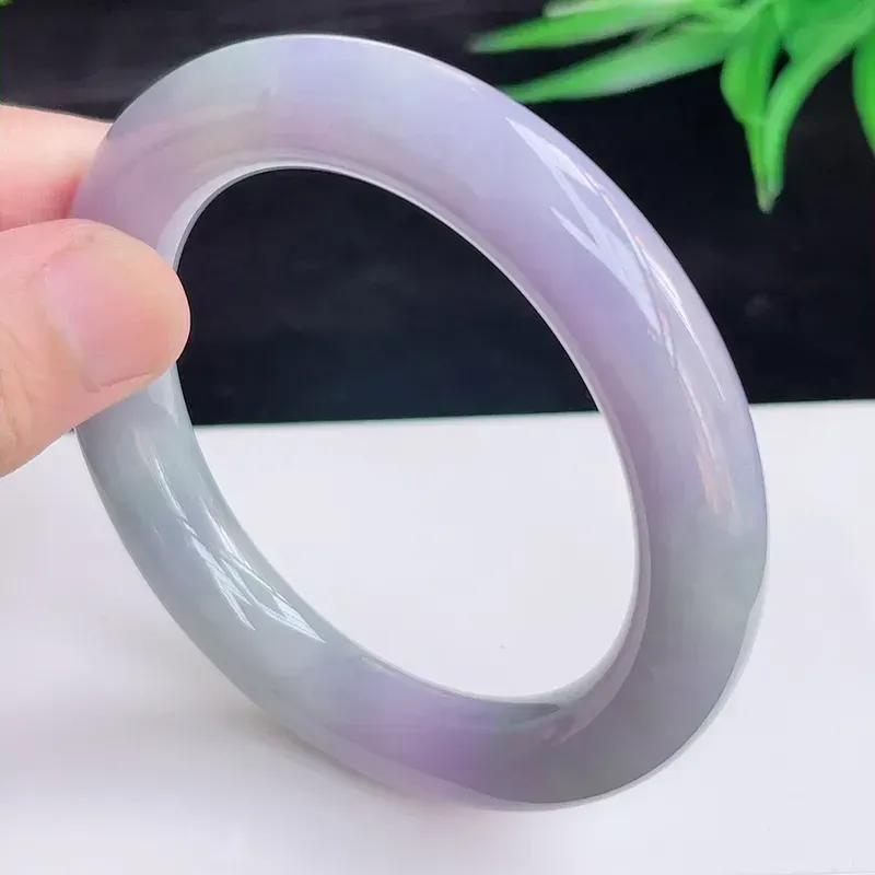 59圈口翡翠手镯  a货翡翠冰润紫罗兰圆条翡翠手镯  见光紫色  紫气东