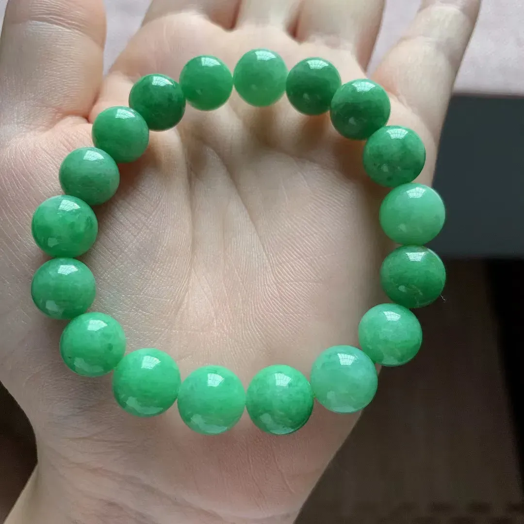 自然光实拍，老坑满绿手串翡翠手链，尺寸:18颗×10.5mm