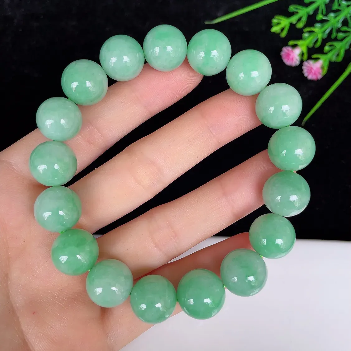 伟德国际重磅发布！2025年翡翠原石靠谱推荐？