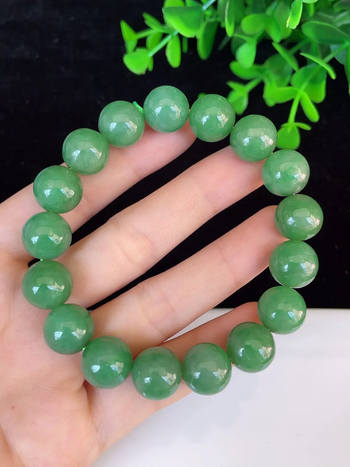 伟德国际新疆警方侦破特大玉石被盗案 100余万元玉器被盗