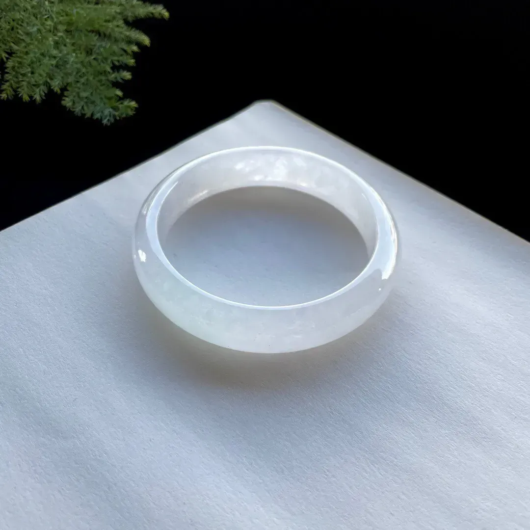 冰种白冰，冰莹通透，水润，种老，冰纹