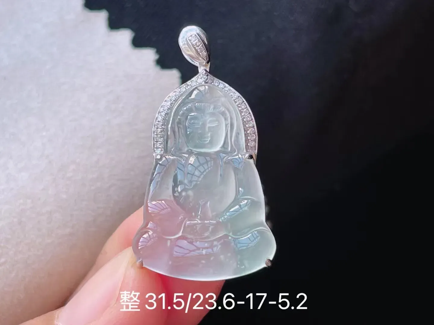 玻璃种观音吊坠 裸石尺寸23.6-17-5.2毫米 晶莹剔透 起光起胶 小巧精致