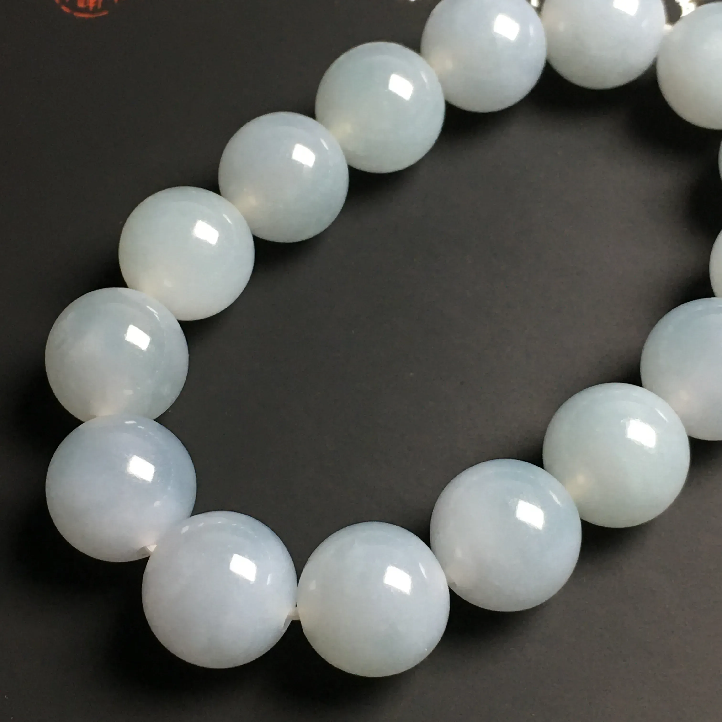 糯化种手串 15颗 直径13.8毫米 水润通透 质地细腻 款式时尚