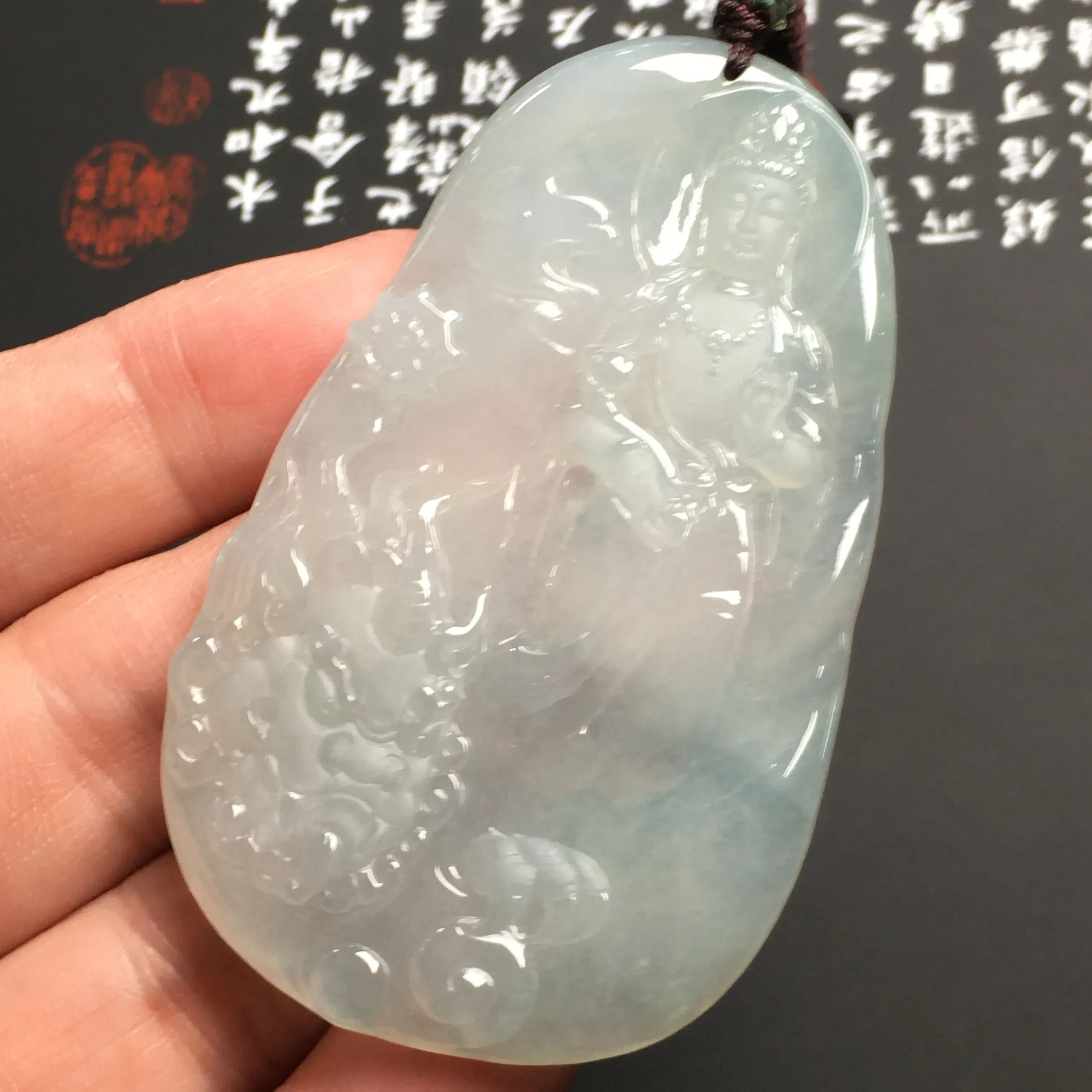 冰糯种【观音】吊坠 质地细腻 雕工精湛
