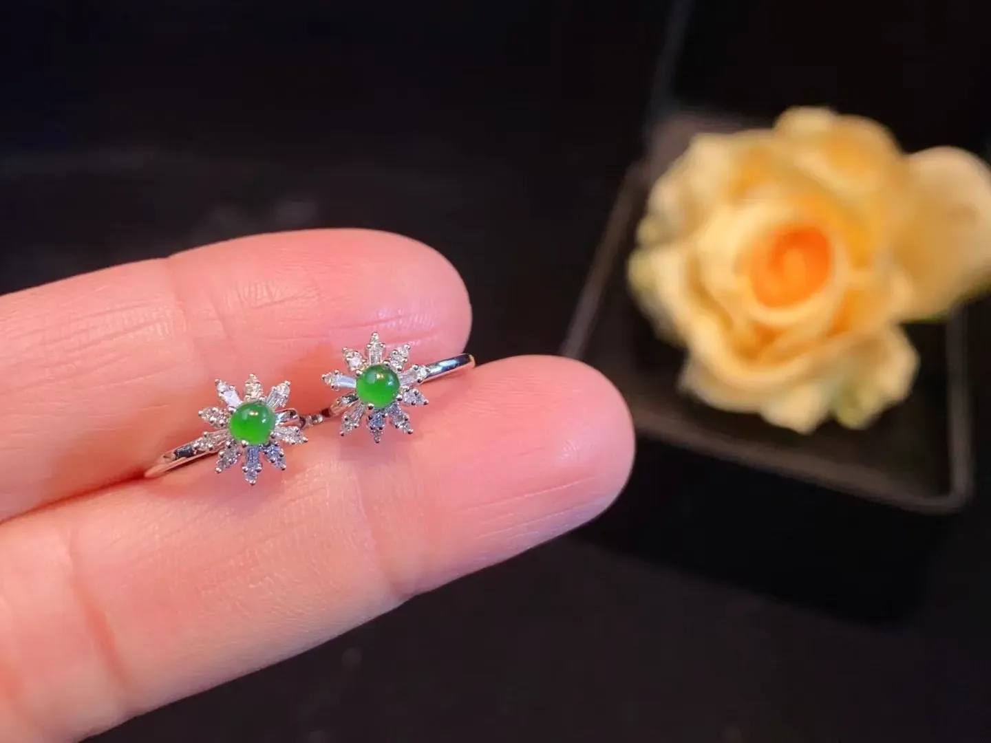 玻璃老坑种正阳绿时尚耳钉