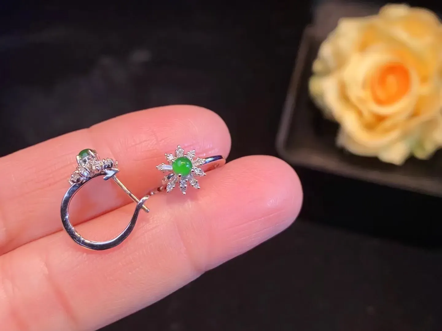 玻璃老坑种正阳绿时尚耳钉
