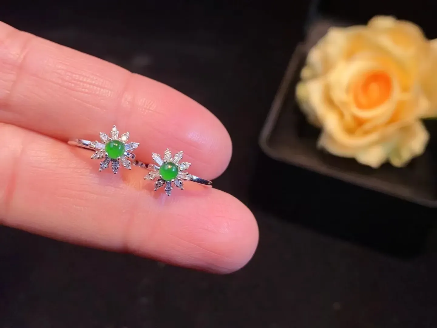 玻璃老坑种正阳绿时尚耳钉