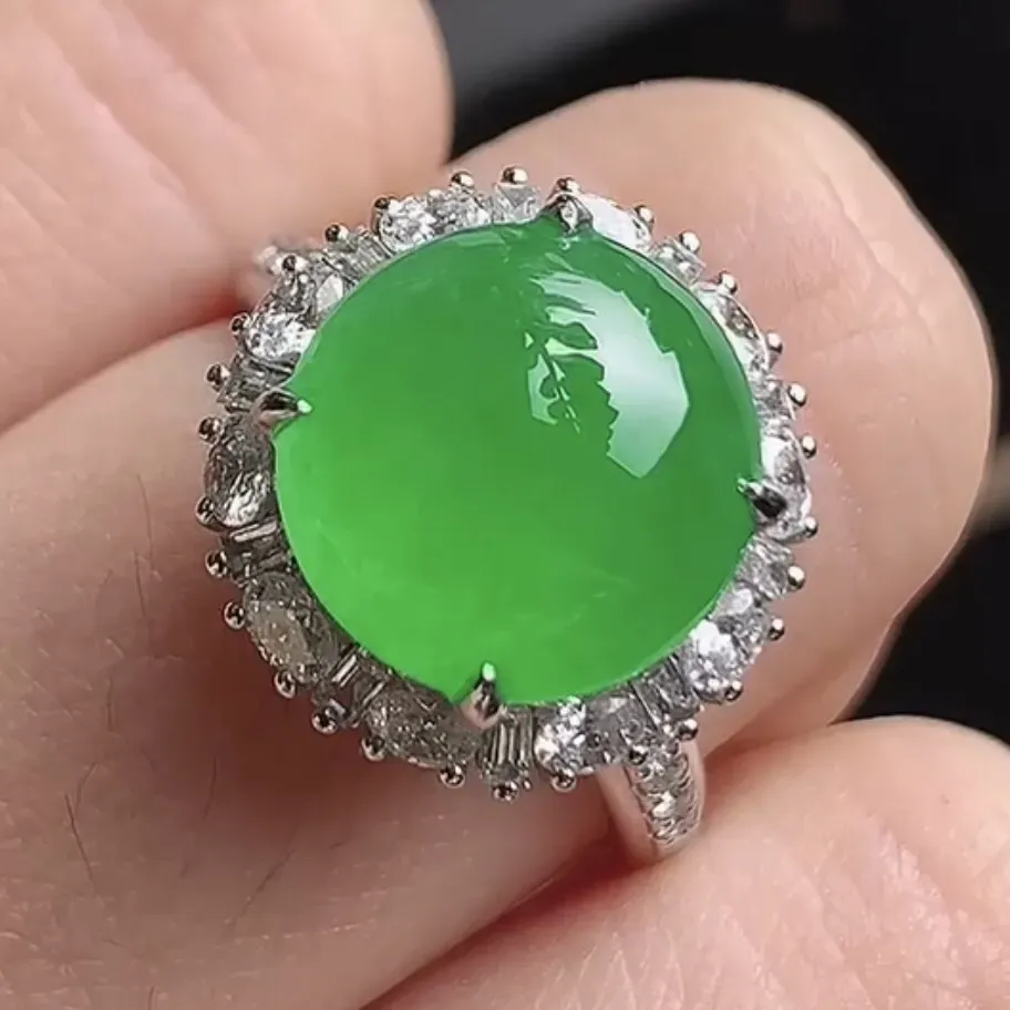 天然A货翡翠老坑冰种18K金伴钻镶嵌满绿蛋面戒指 圈口17.2mm 裸石尺寸11.2mm