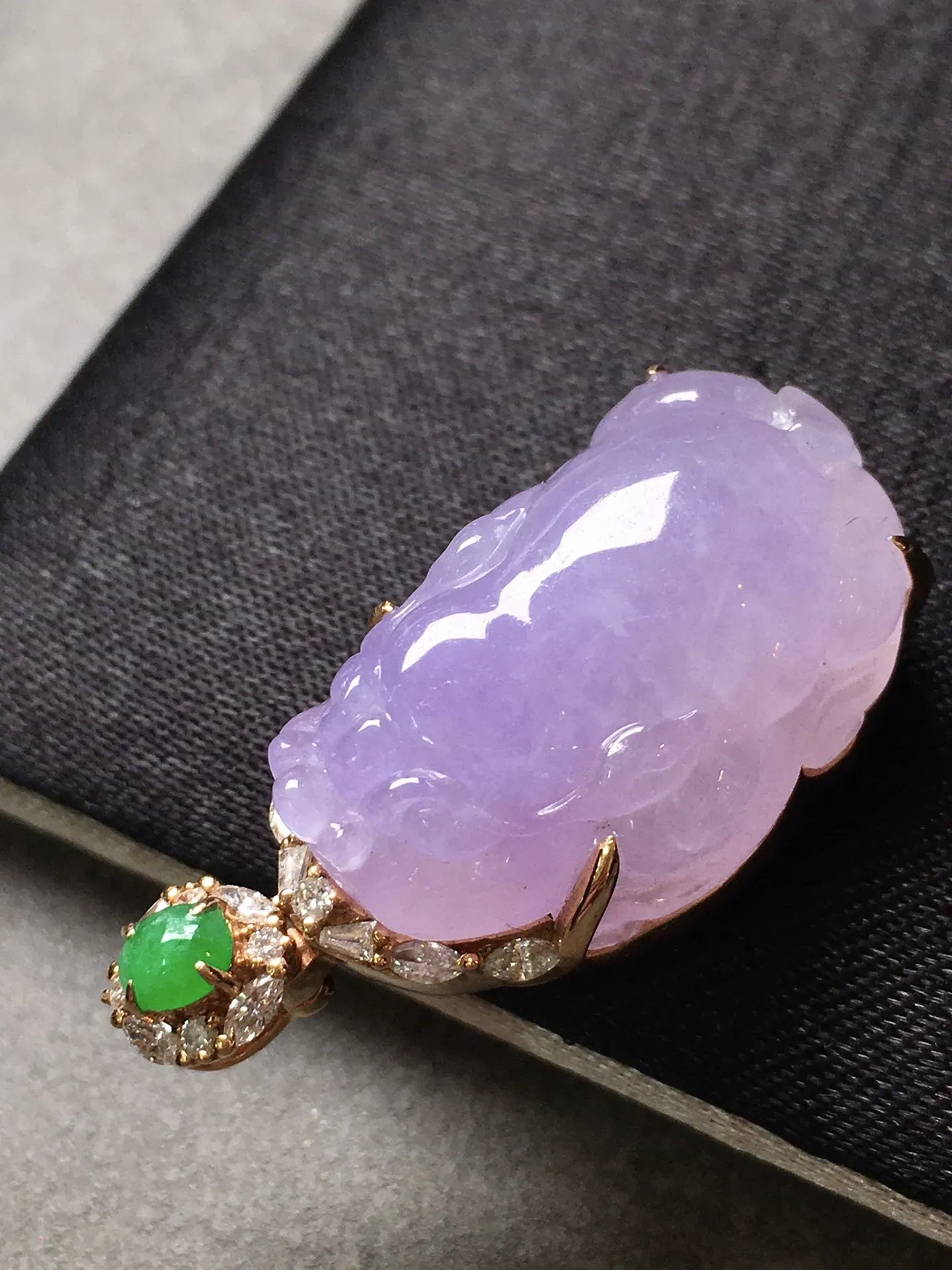 冰种紫罗兰貔貅吊坠，饱满水润，无裂，裸石尺寸24.8/15.5/8.5--34/16/12.5编码0307