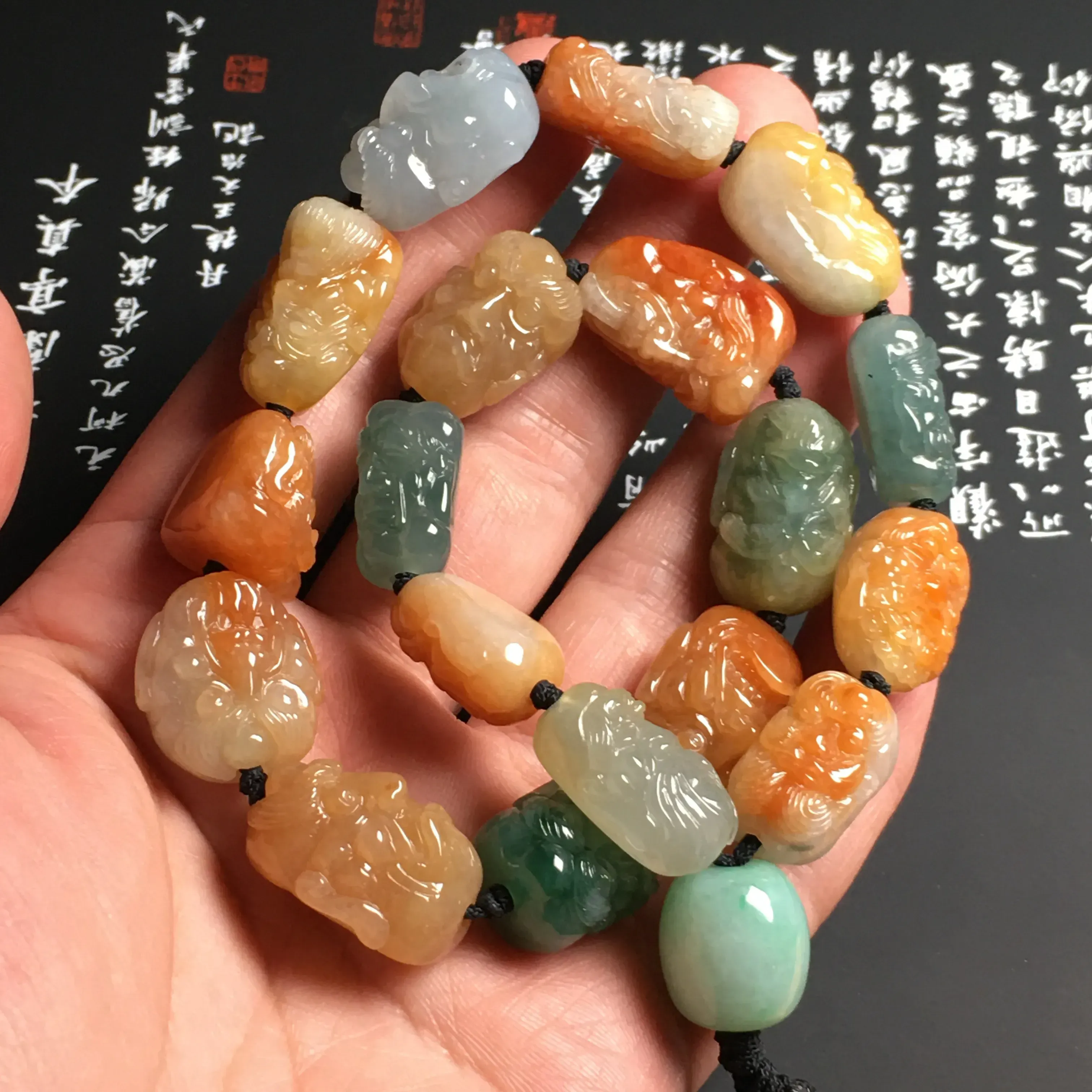 糯化种多彩十八罗汉手串/手把件 色彩艳丽 质地细腻 雕工精湛 款式时尚 最大颗粒尺寸22-17-13毫米