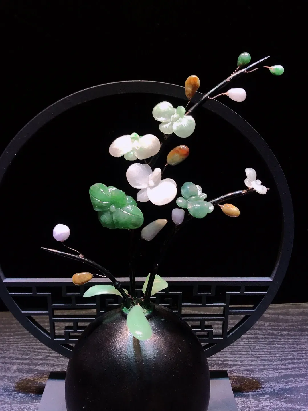 缅甸天然翡翠A货创意花瓶摆件，款式新颖独特时尚，整体尺寸：270×200mm