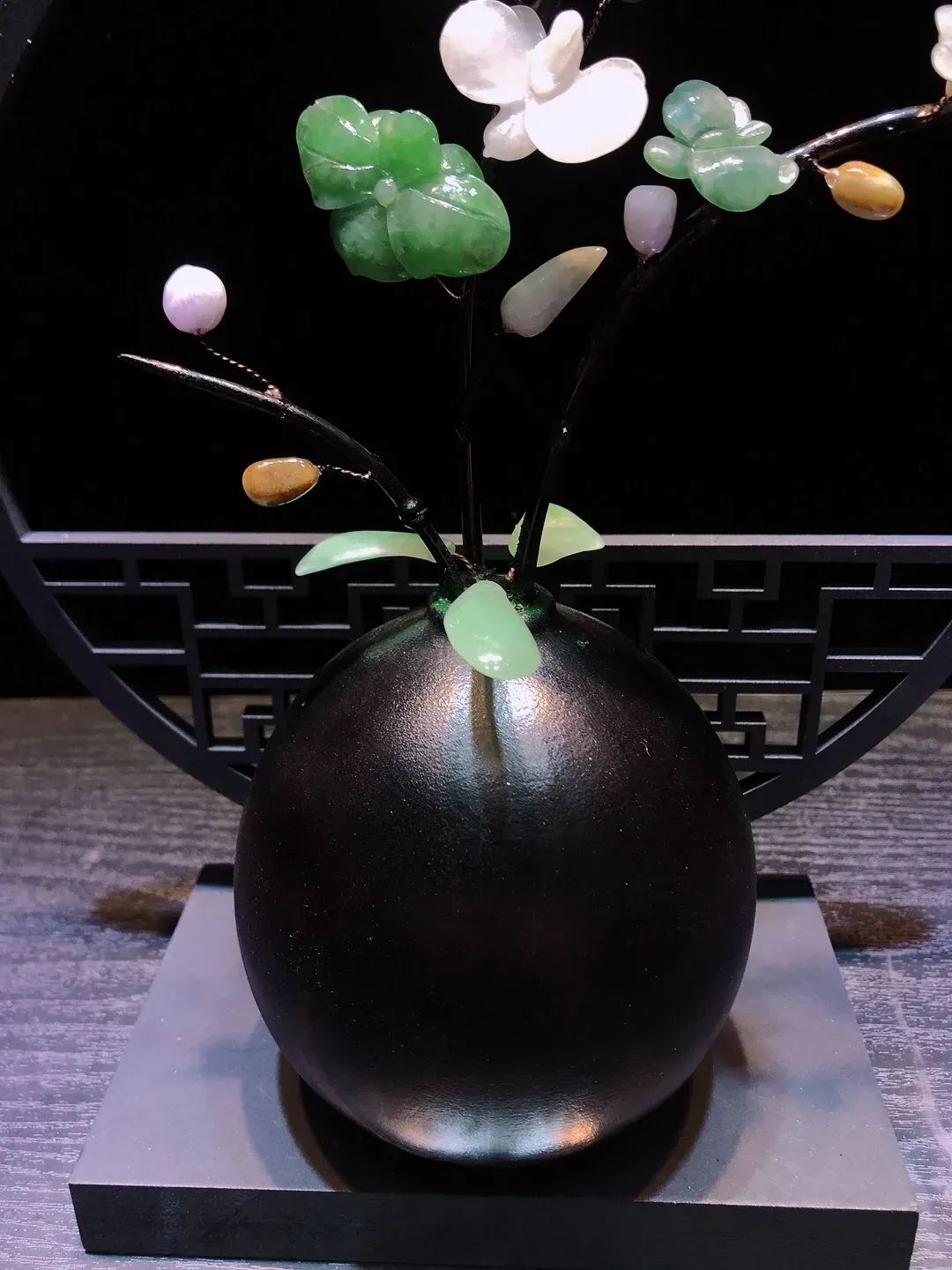 缅甸天然翡翠A货创意花瓶摆件，款式新颖独特时尚，整体尺寸：270×200mm