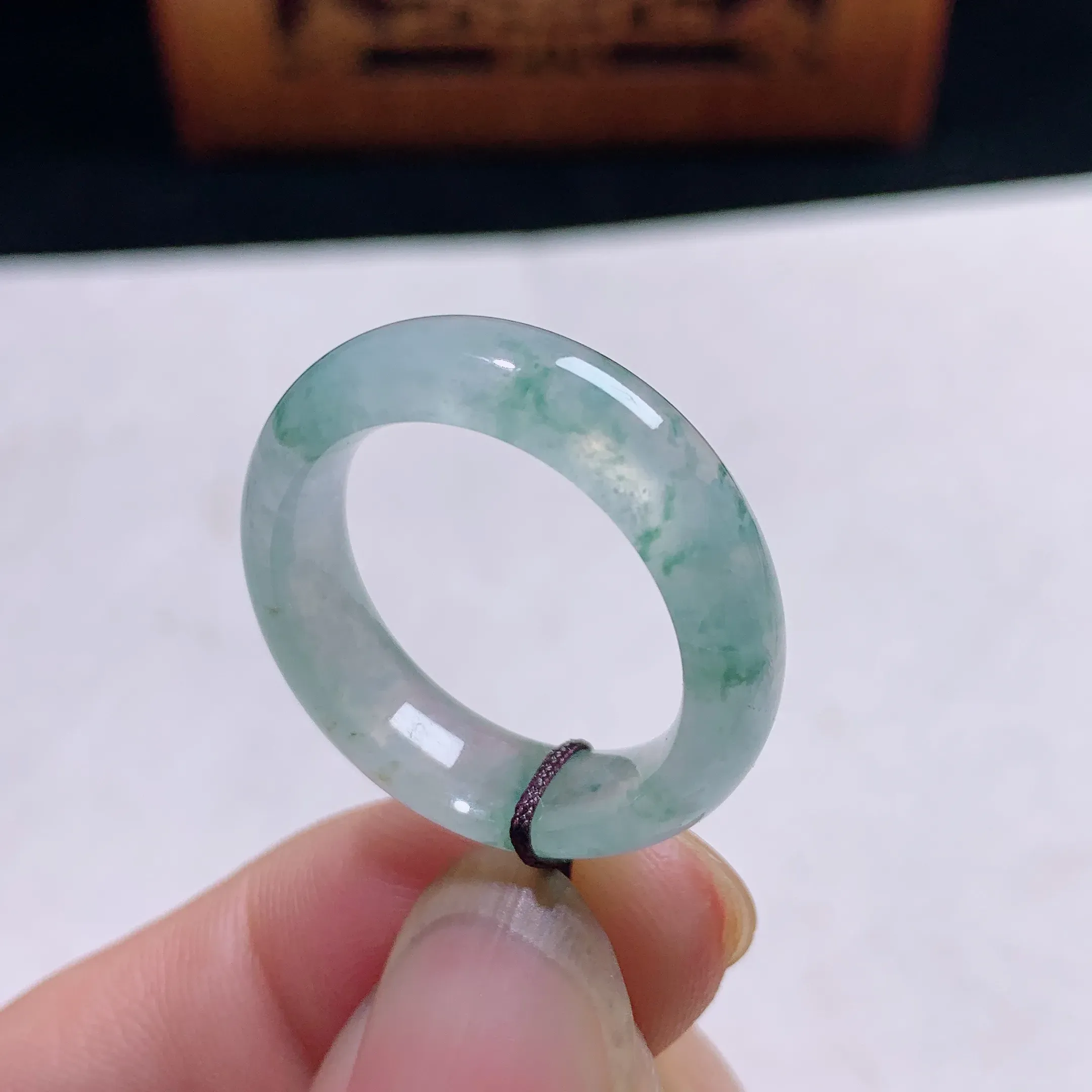 天然A货翡翠冰种飘花戒指指环 整体尺寸:19.5/7/4.1mm