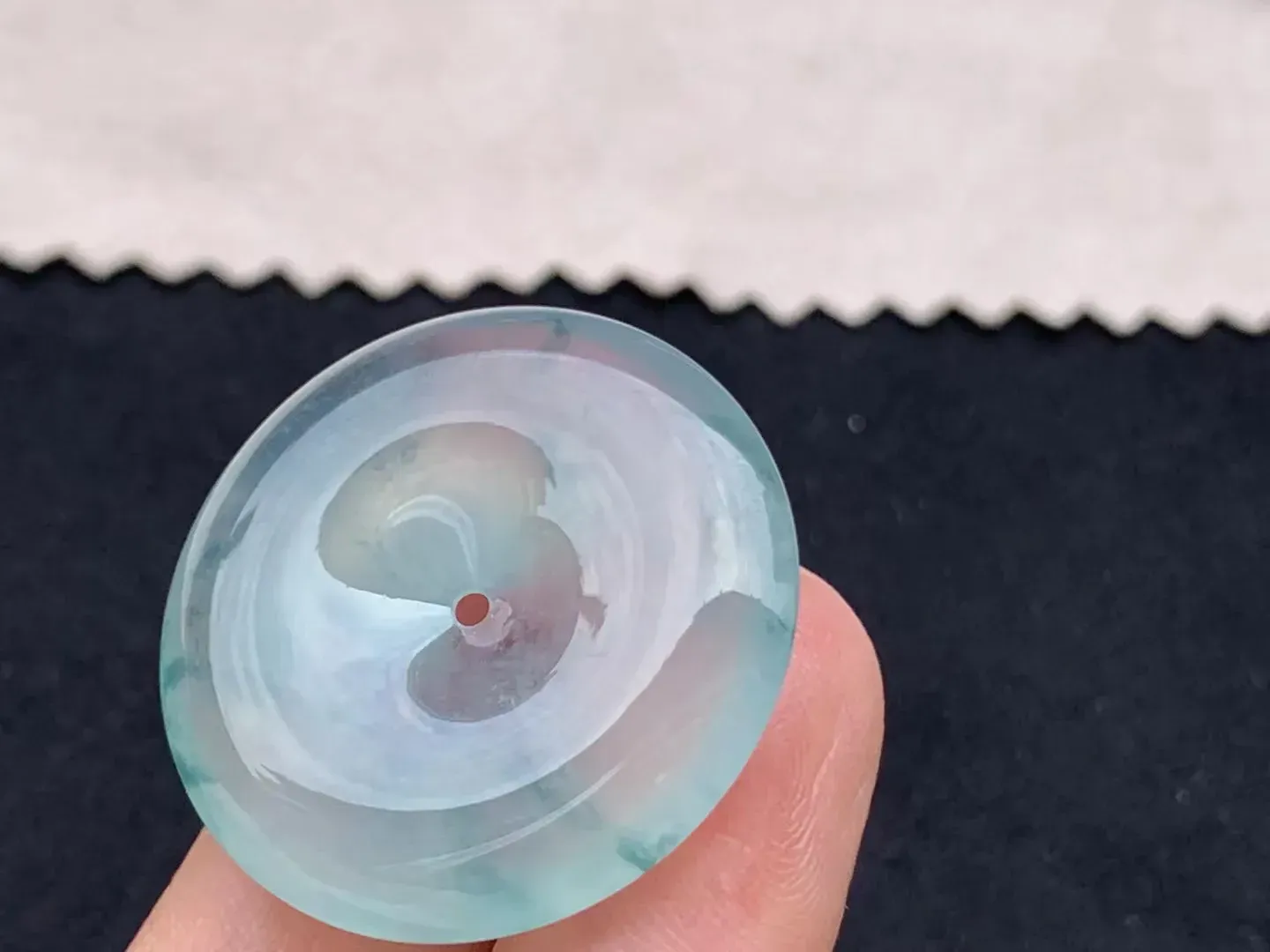 飘花平安扣

尺寸29.6-6mm