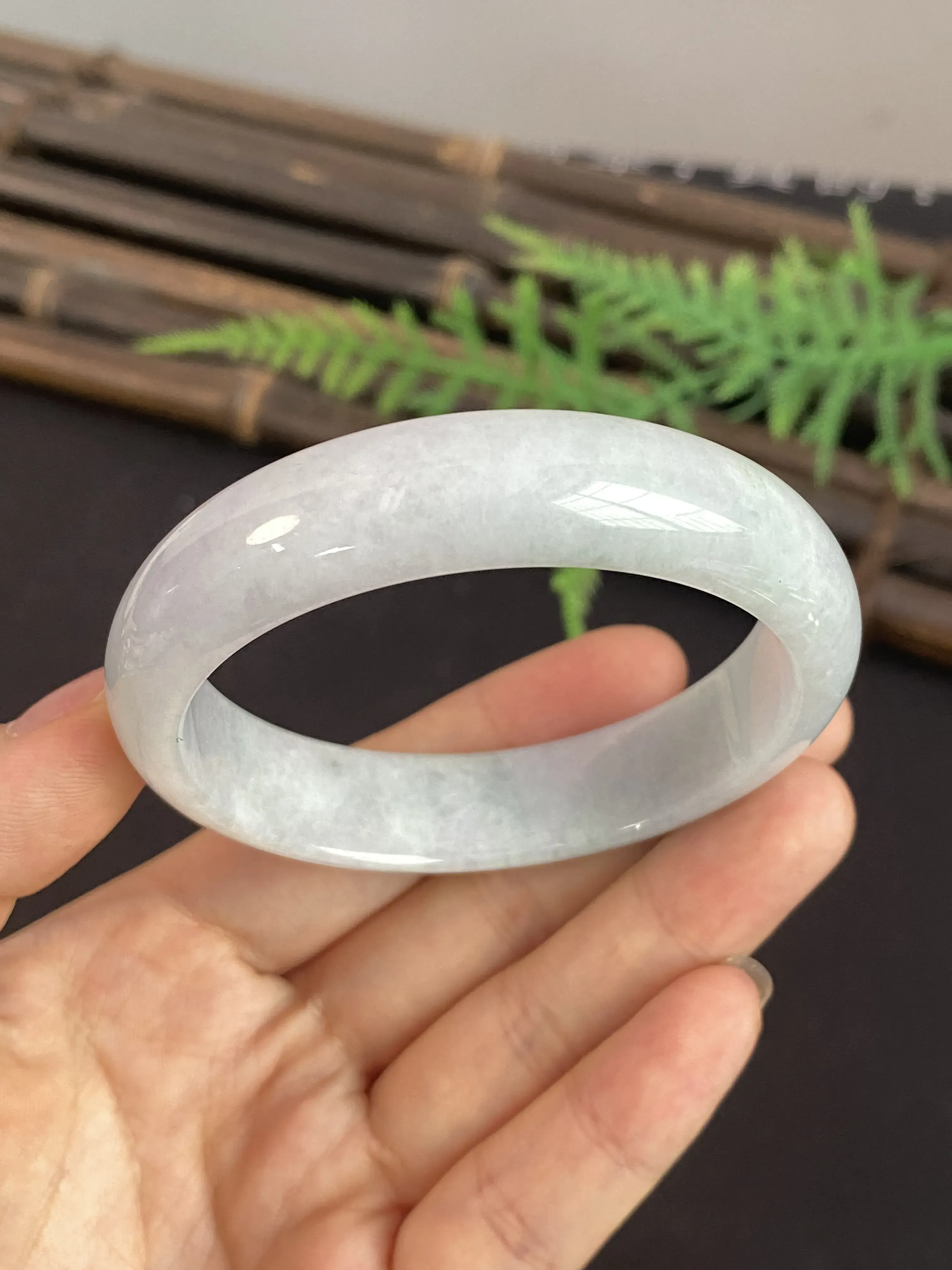 翡翠手镯，手镯圈口55
