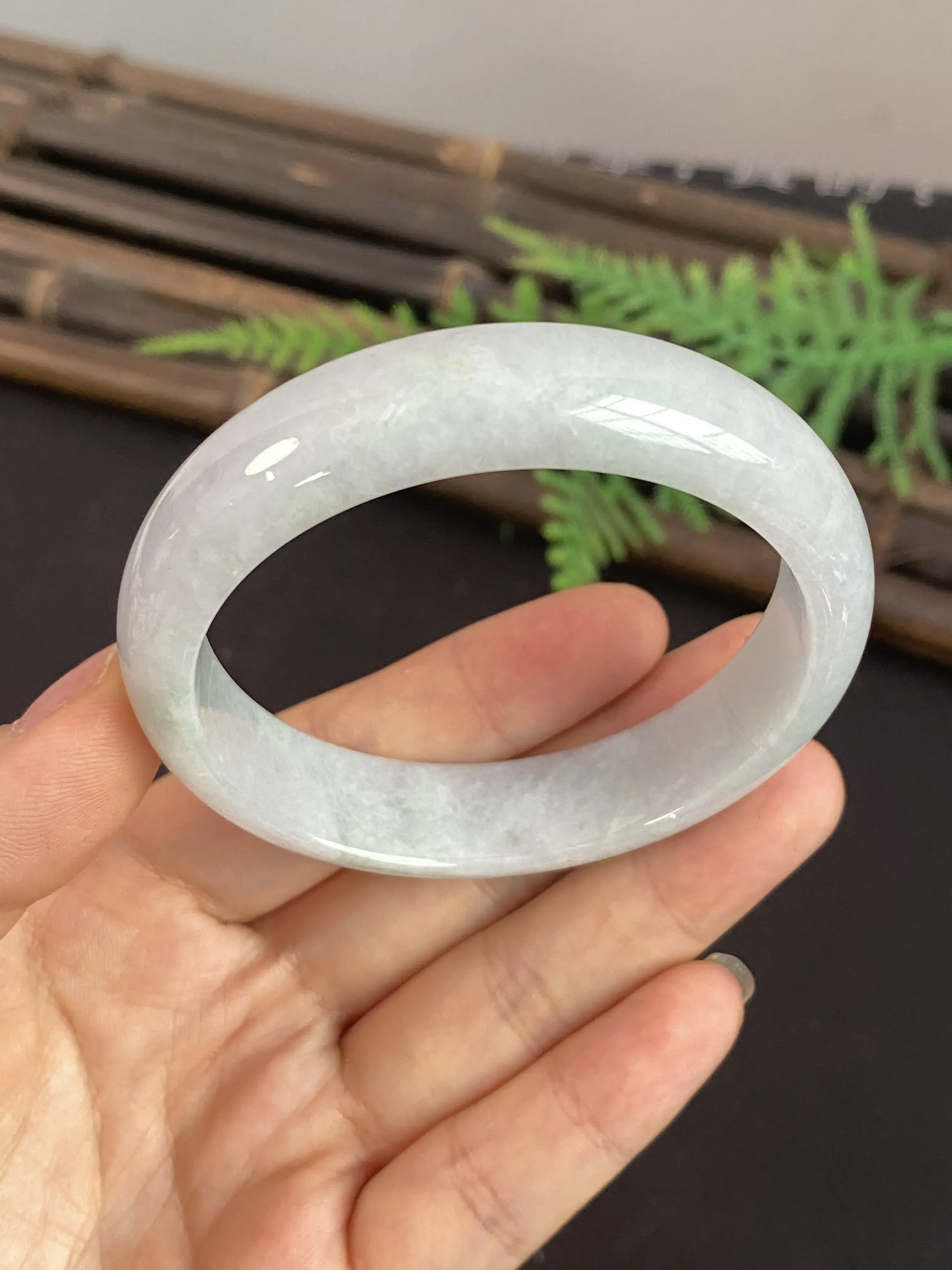 翡翠手镯，手镯圈口55