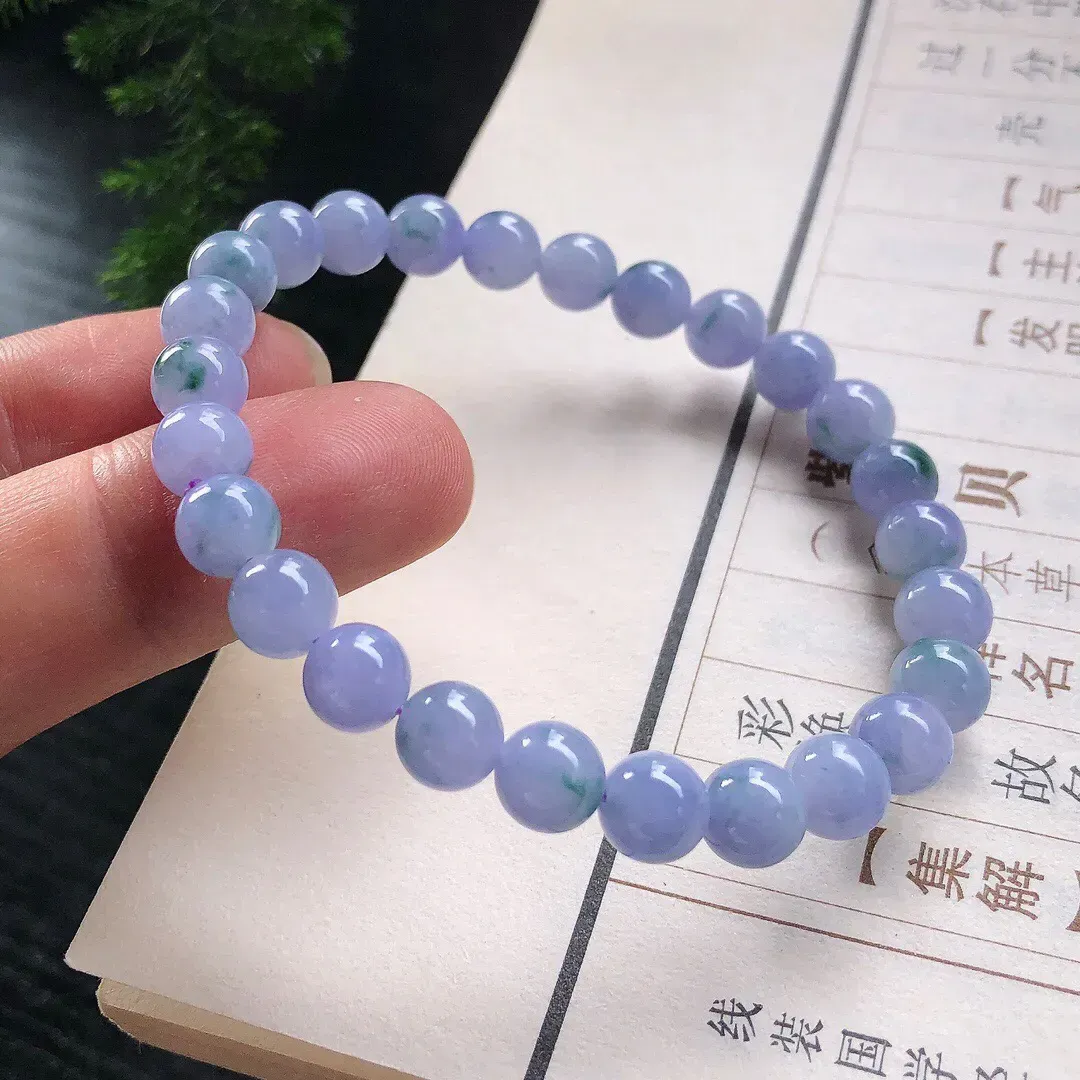 【宝贝】天然翡翠冰紫飘花圆珠手串
【尺寸】直径7（㎜）26颗
【描述】冰糯种，紫罗兰，飘花，色泽迷人，个别轻纹