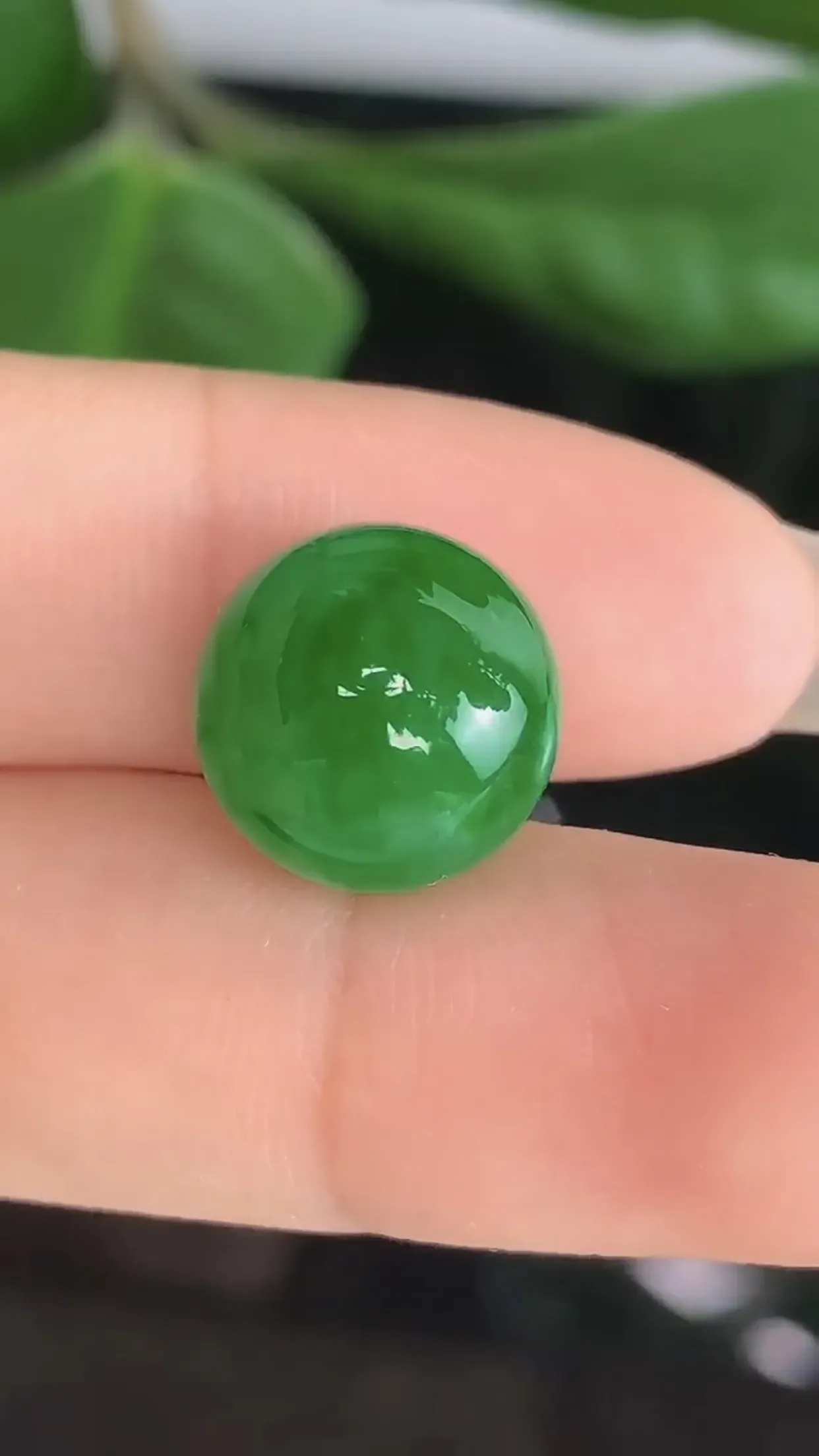 天然A货翡翠冰糯种飘阳绿全胶感单珠圆珠 尺寸12.6mm