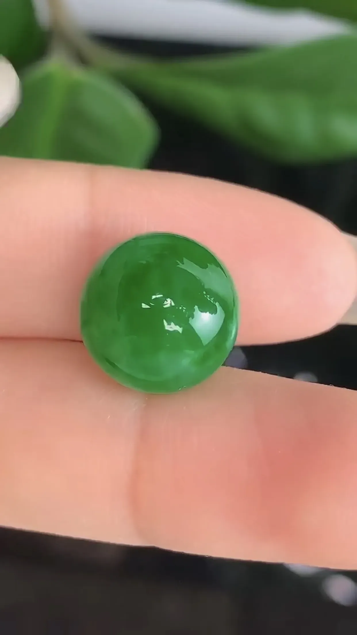 天然A货翡翠冰糯种飘阳绿全胶感单珠圆珠 尺寸12.6mm